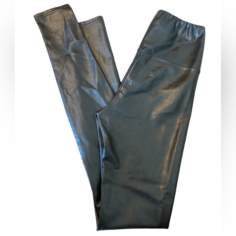 Aritzia Wilfred Free Faux Leather Leggings
